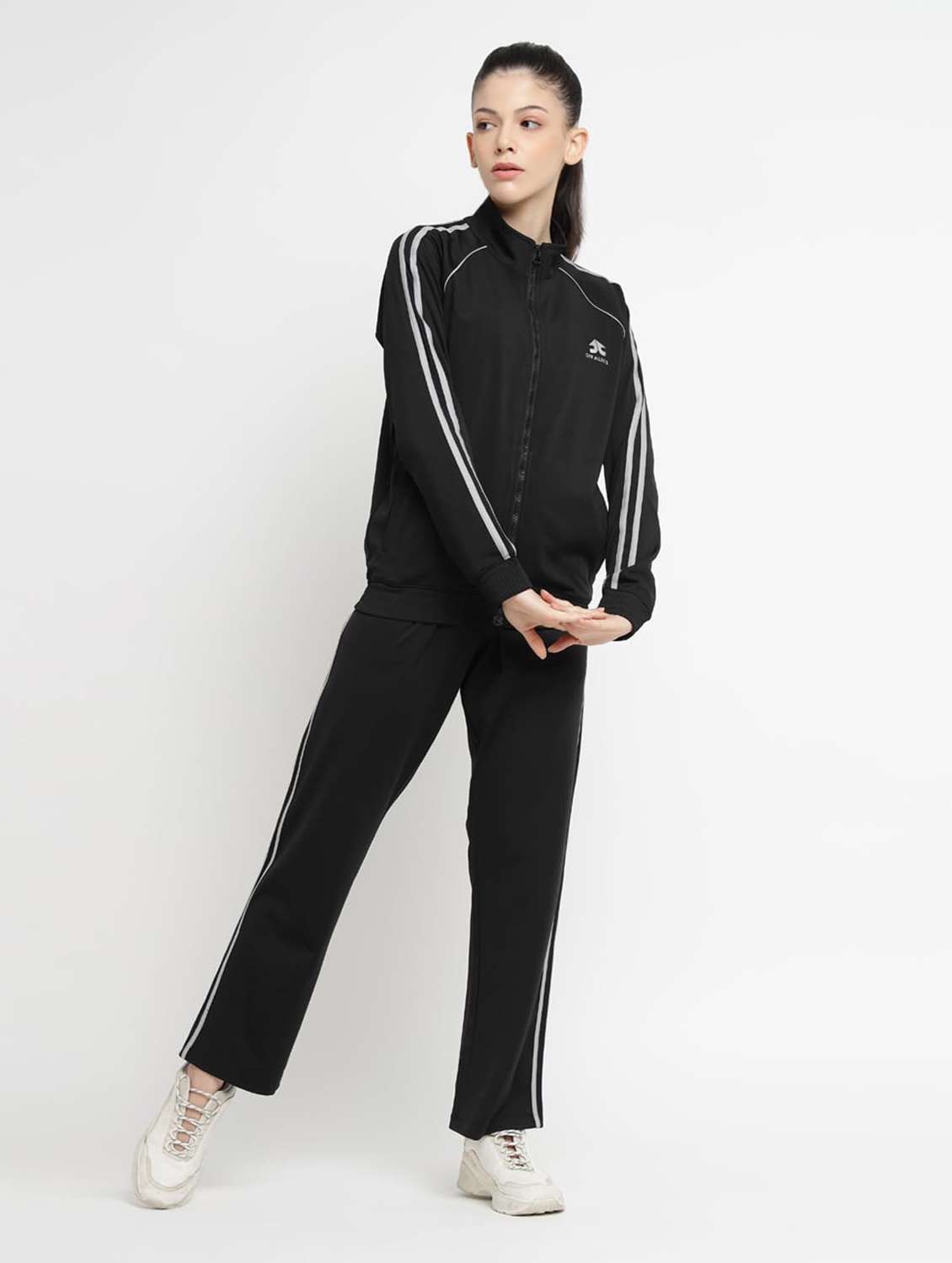 women taped long sleeves active wear set - 22582139 -  Standard Image - 1