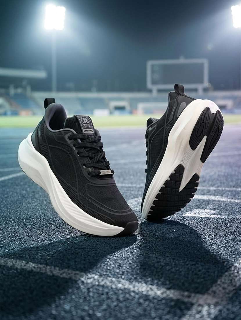 women textured lace up sports shoes