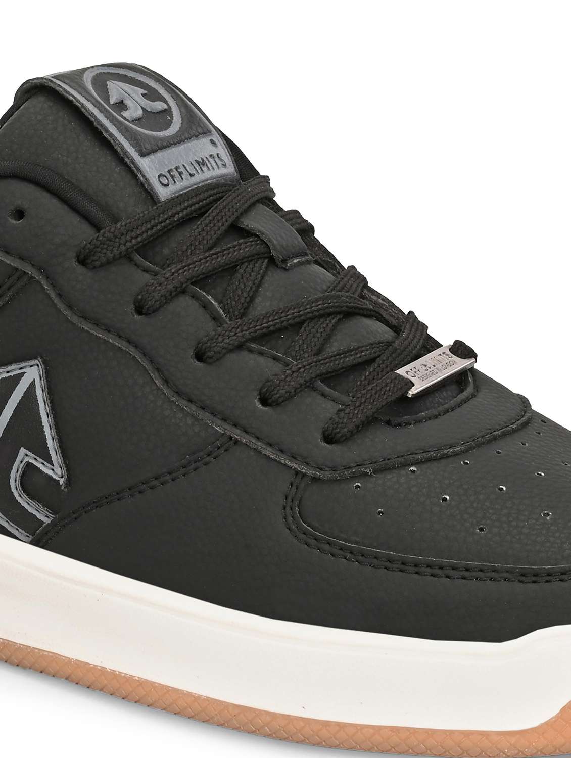 men solid lace up sneaker - 22582246 -  Standard Image - 4