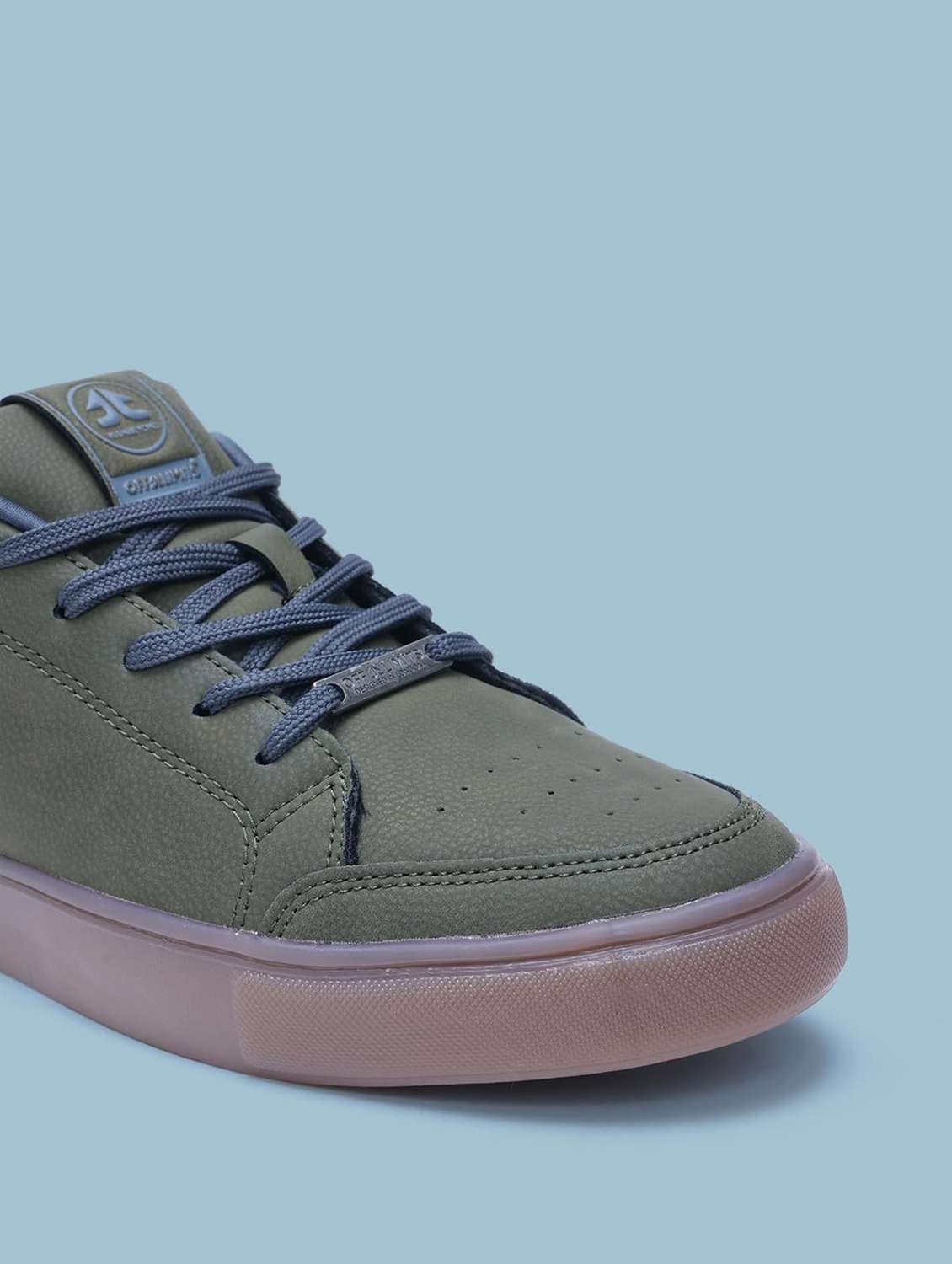 men solid lace up sneaker - 22582251 -  Standard Image - 4