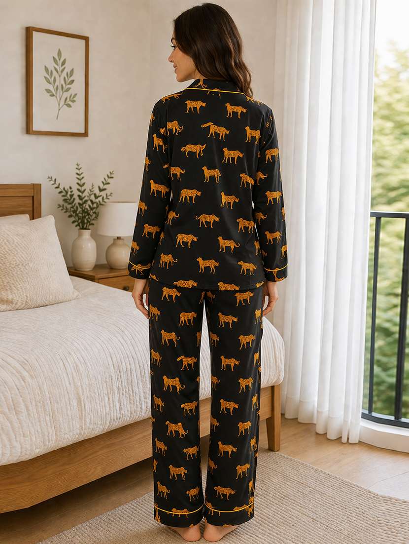 women printed long sleeves pyjama set - 22582519 -  Standard Image - 4