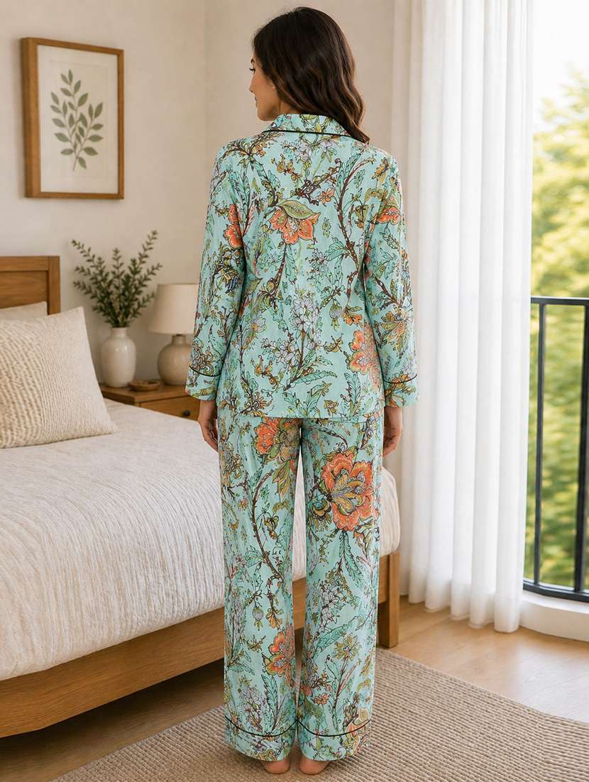women printed long sleeves pyjama set - 22582520 -  Standard Image - 4