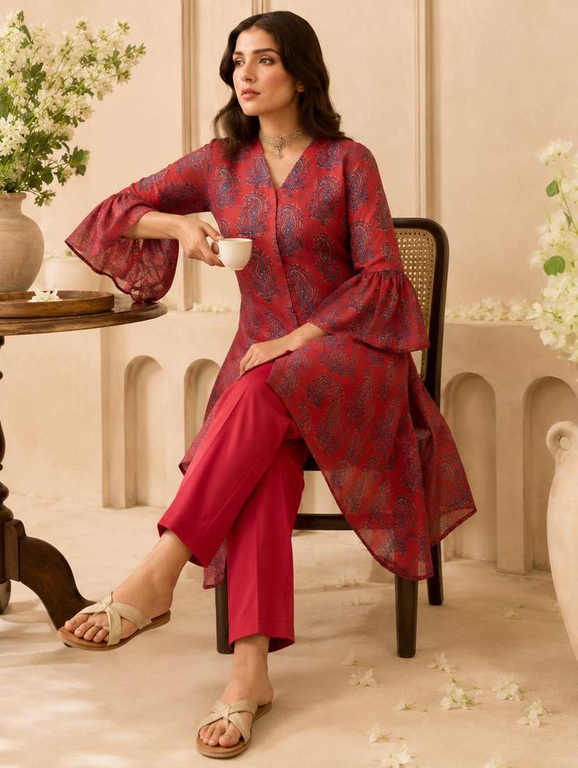 women printed bell sleeve kurta pant set - 22582820 -  Standard Image - 4