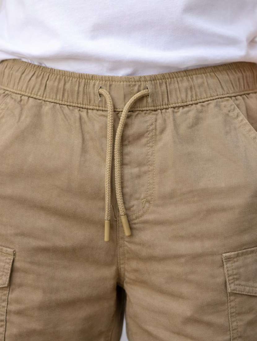 boys solid mid rise regular fit shorts - 22582993 -  Standard Image - 1