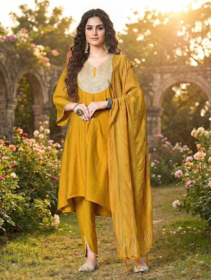 women solid with bell sleeve dhoti kurta with dupatta set