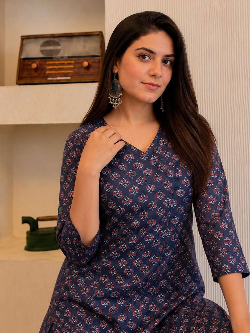 women printed three quarter sleeve kurta palazzo set - 22583945 -  Standard Image - 1