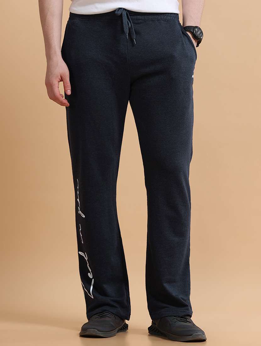 men printed mid rise full length track pant