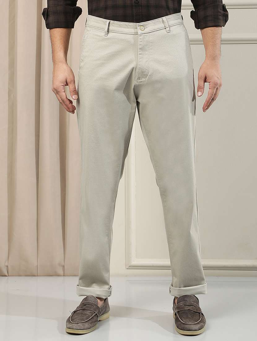men solid mid rise chinos casual trouser