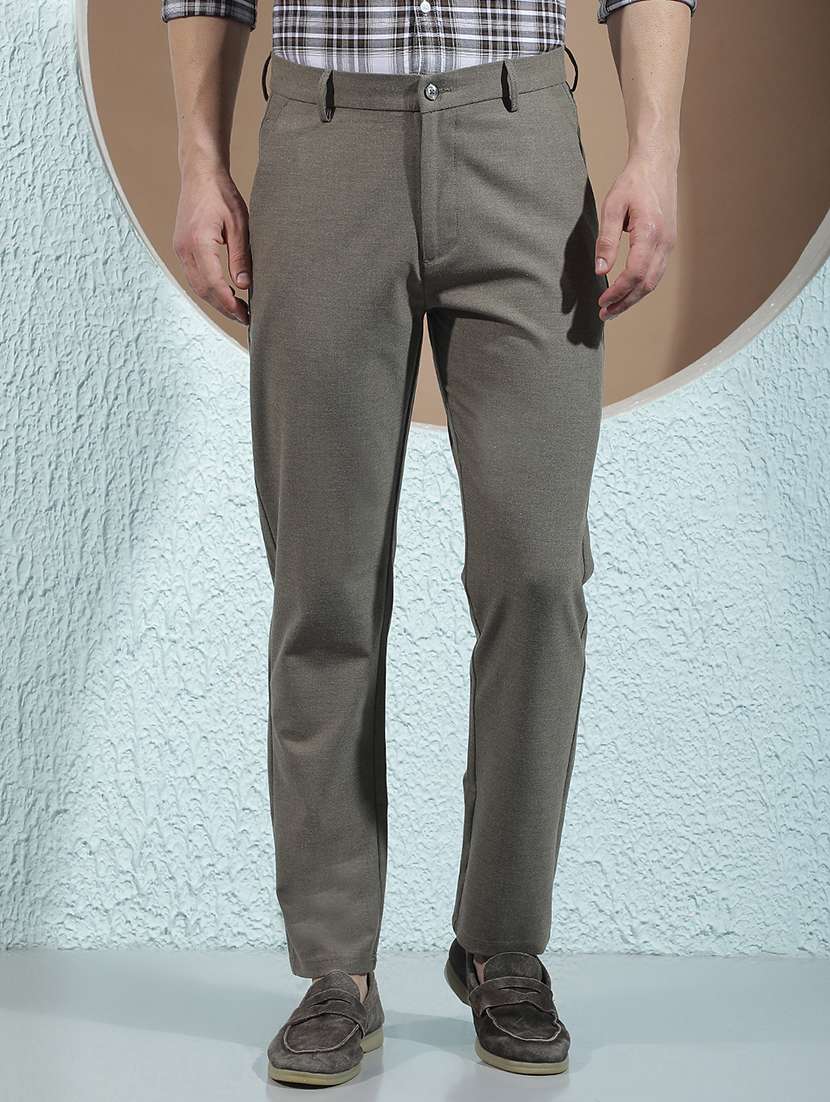 men solid mid rise chinos casual trouser