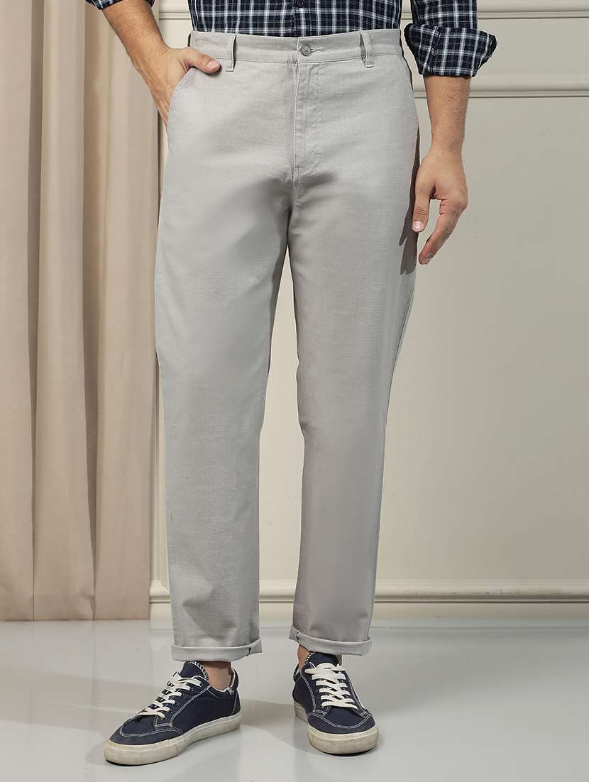 men solid mid rise chinos casual trouser