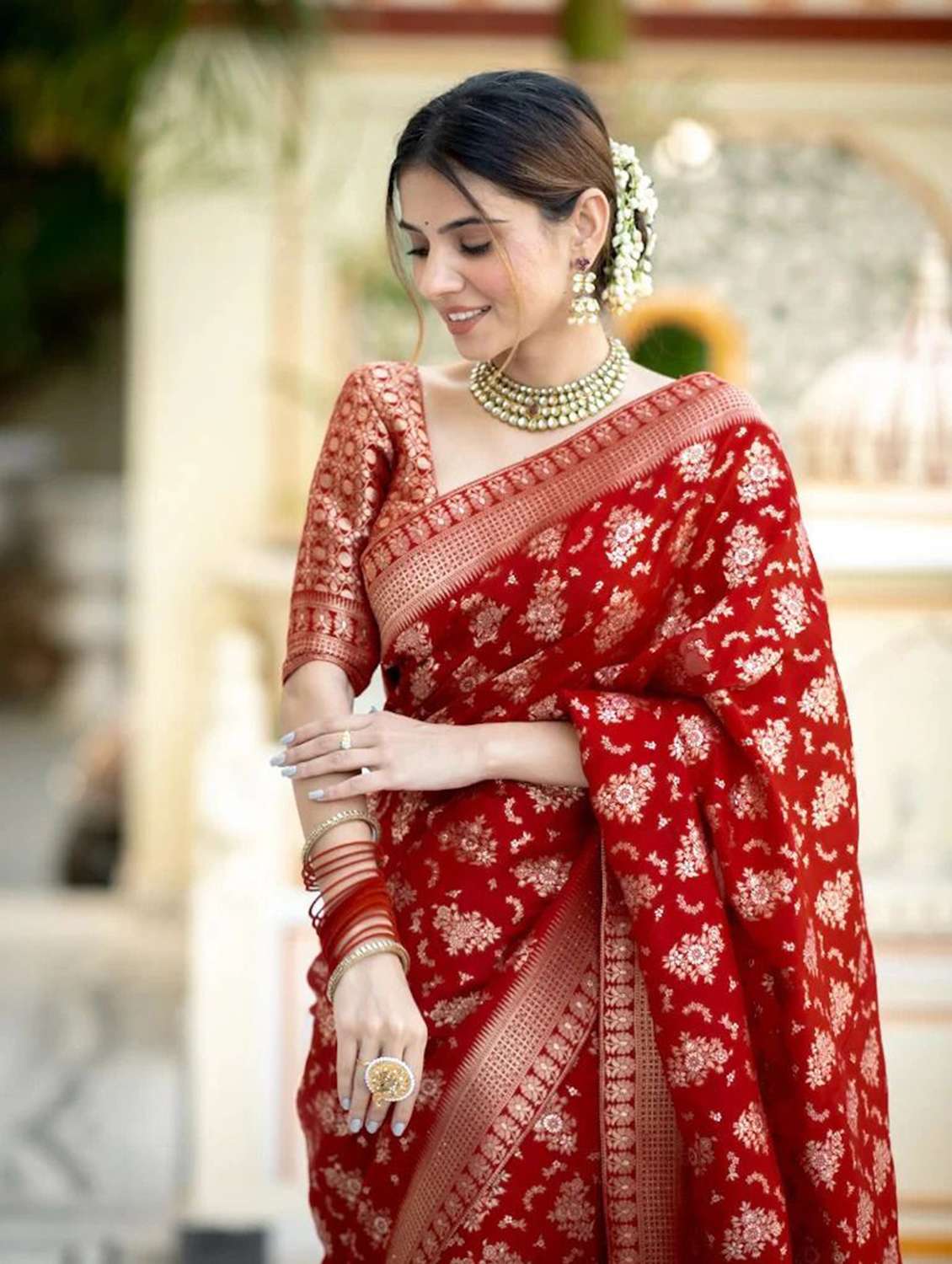Women Self Design Banarasi Saree With Blouse - 22587377 -  Standard Image - 4