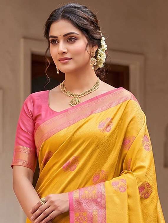 Women Self Design Banarasi Saree With Blouse - 22587428 -  Standard Image - 1