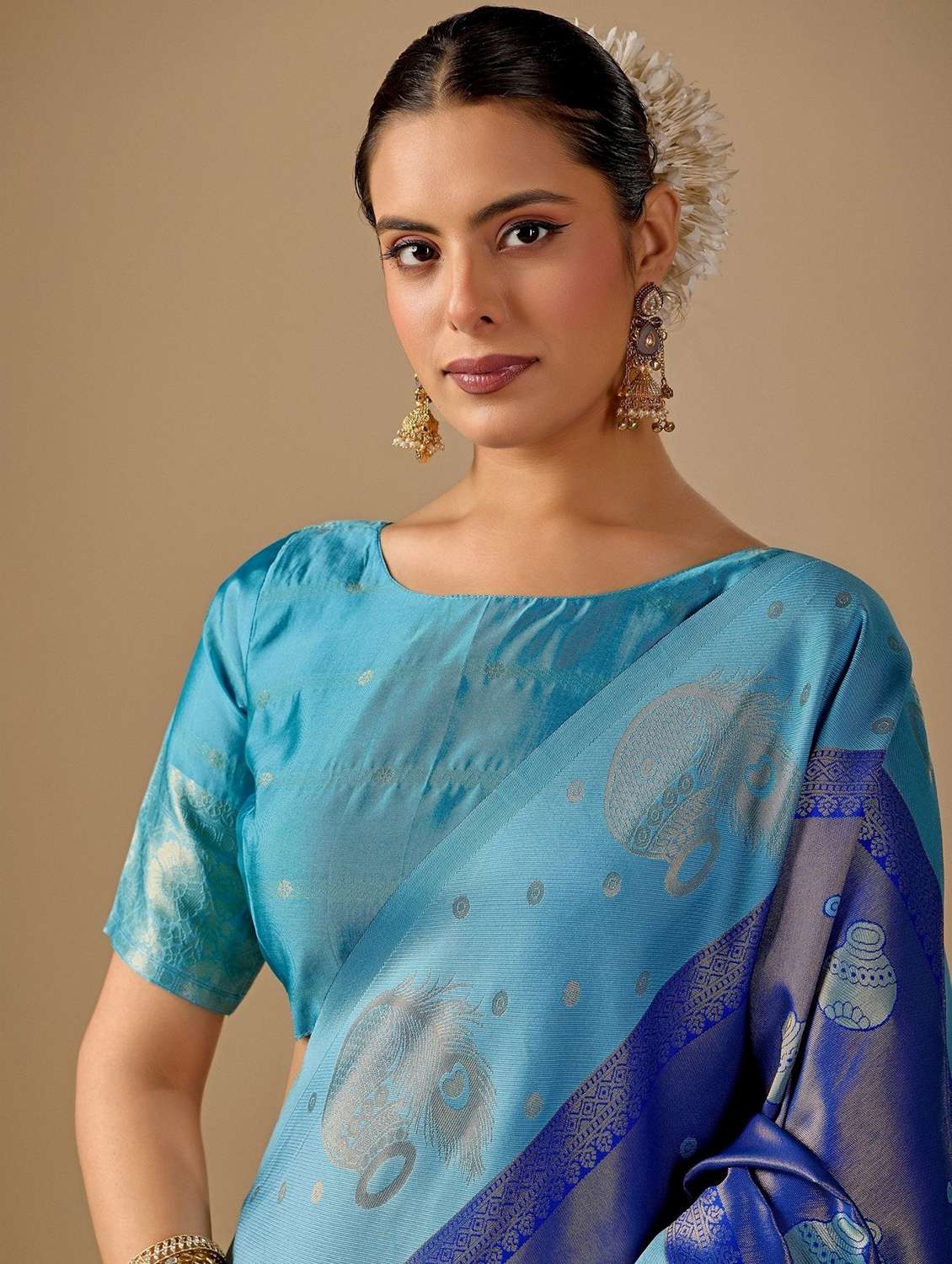 women self design banarasi saree with blouse - 22587429 -  Standard Image - 1