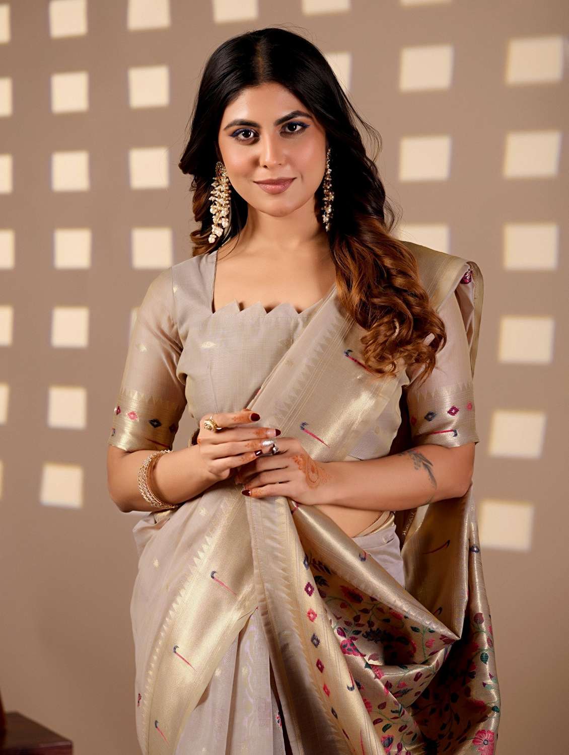 women self design paithani saree with blouse - 22587548 -  Standard Image - 1