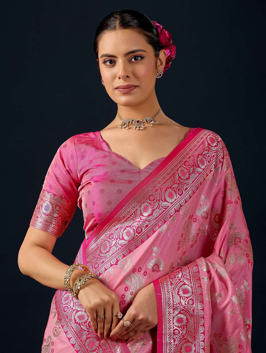 women self design banarasi saree with blouse - 22587570 -  Standard Image - 1