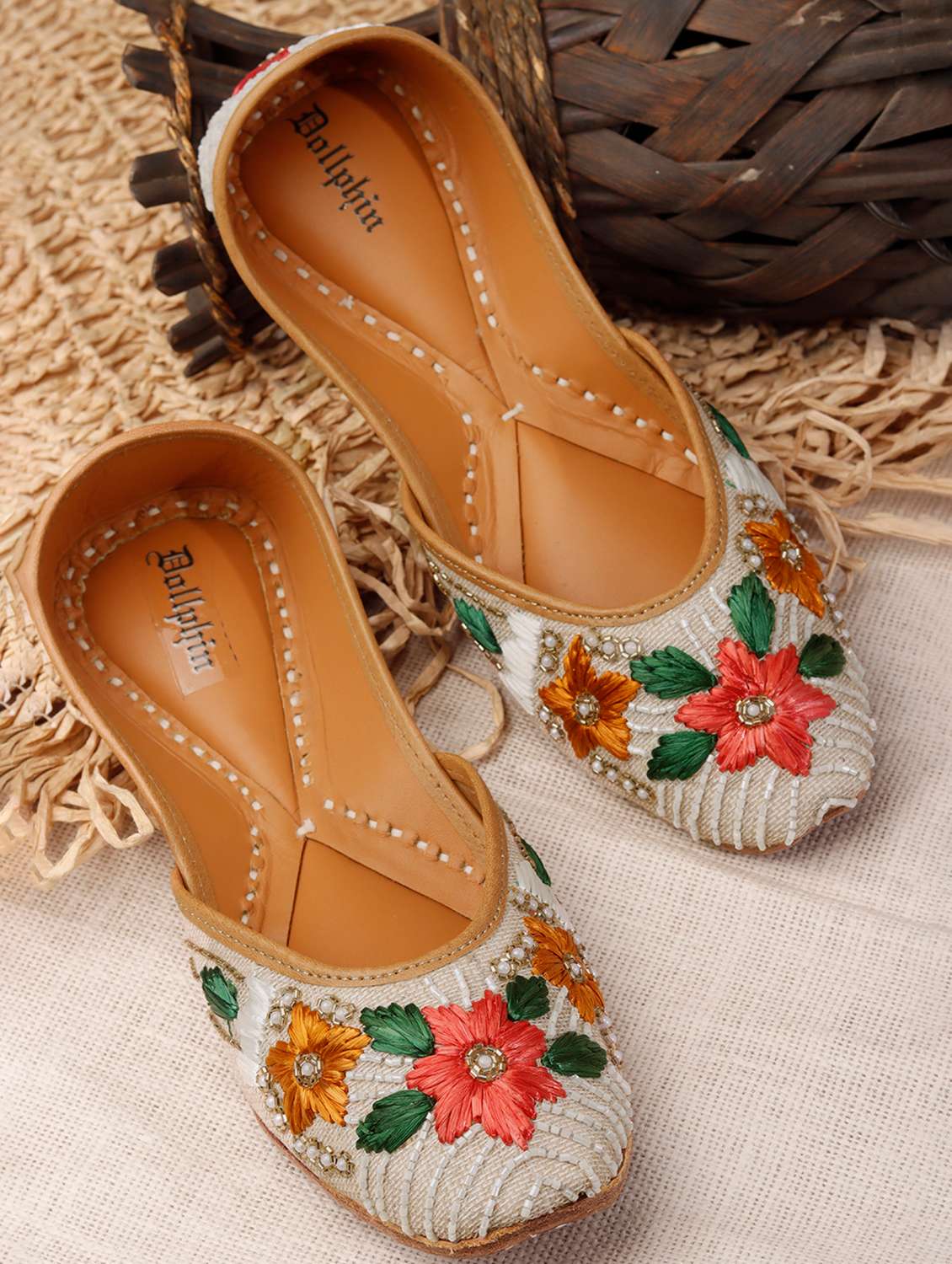 women embroidered slip on jutis