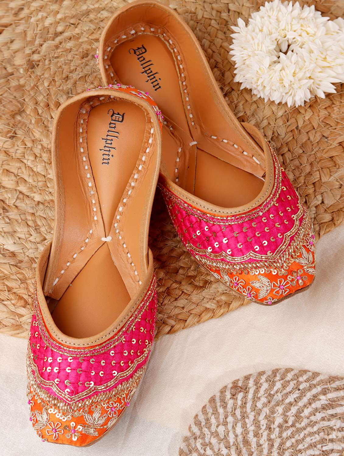 women embroidered slip on jutis