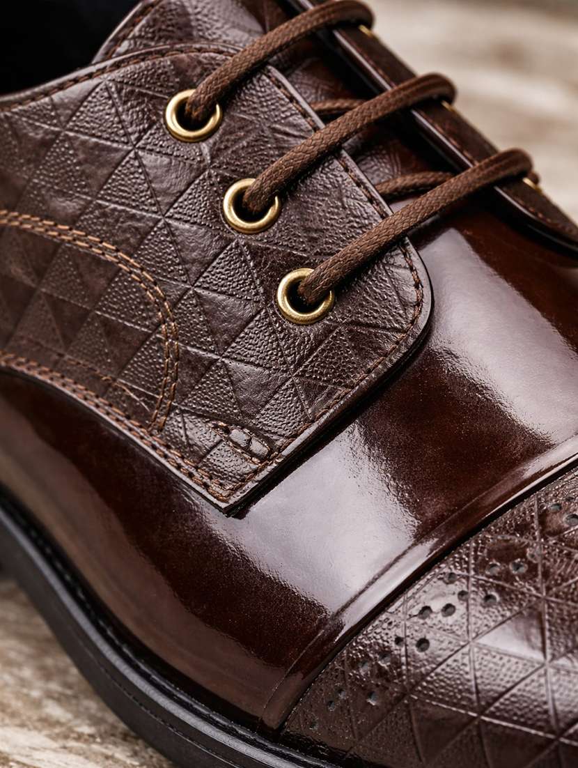 Men Brown Lace-up Derby - 22588448 -  Standard Image - 6