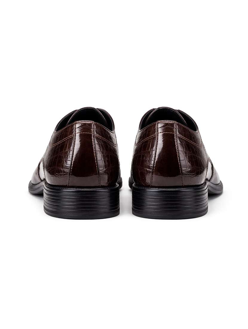 men brown lace-up derby - 22588450 -  Standard Image - 4