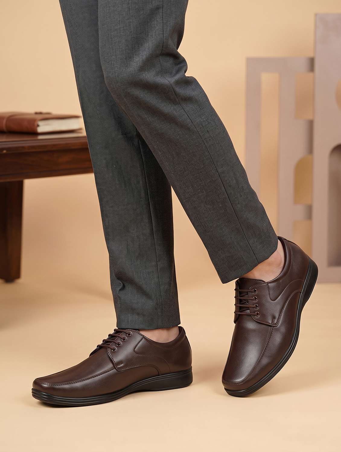 men brown lace-up derby - 22588482 -  Standard Image - 4