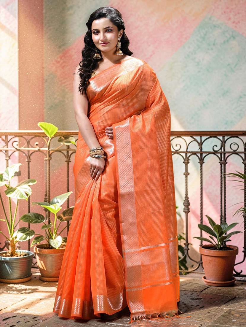 women checkered bordered saree with blouse