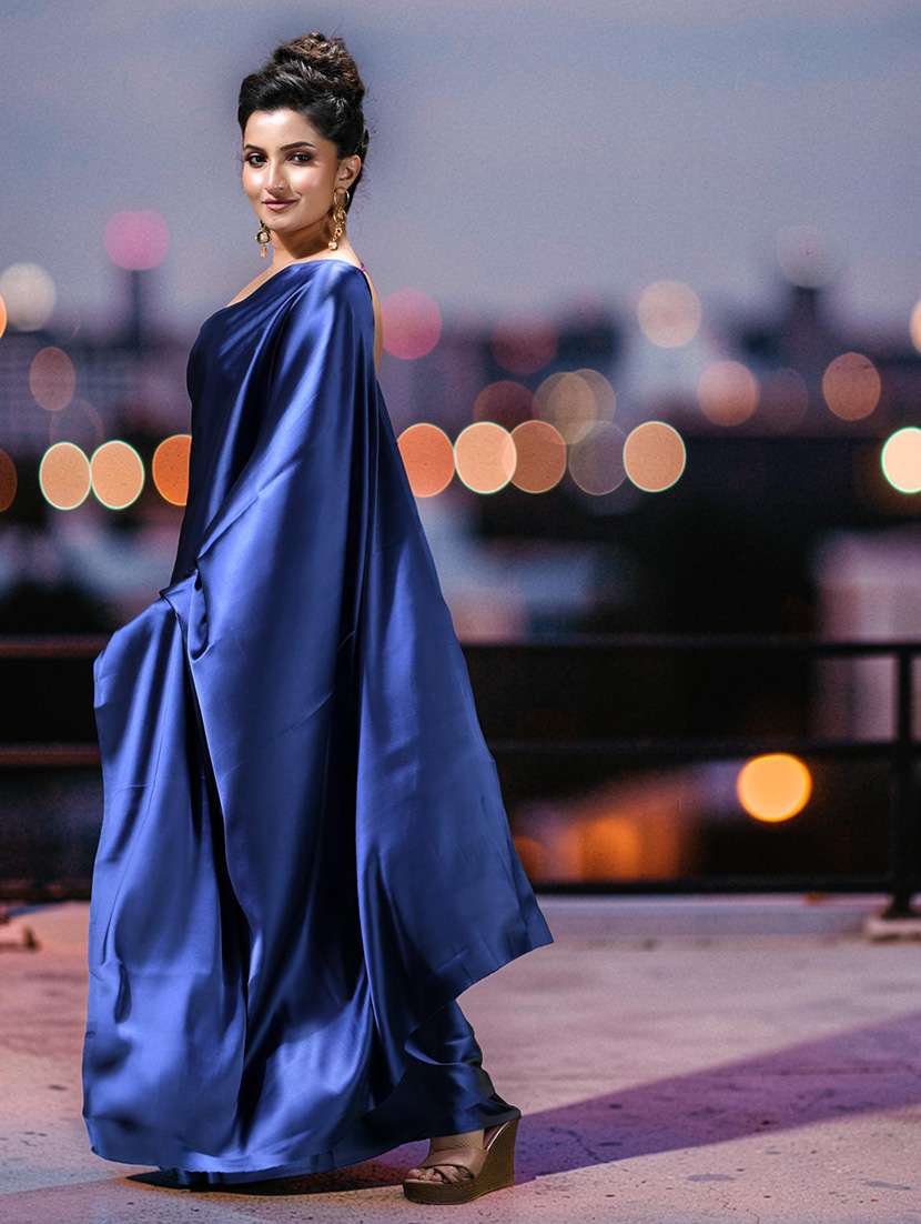 women solid plain saree - 22589670 -  Standard Image - 1