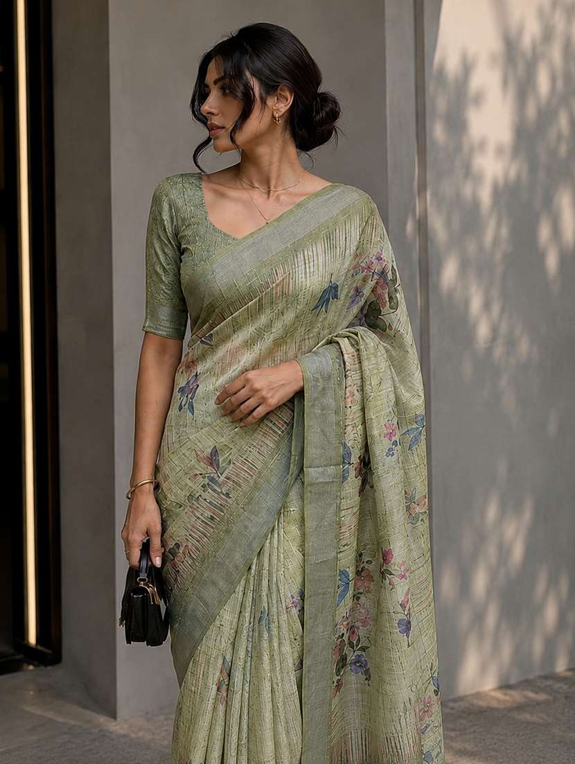 women printed casual wear saree with blouse - 22589981 -  Standard Image - 1