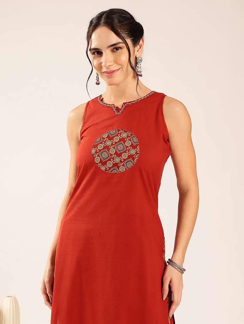 women patchwork sleeveless kurta pant set with dupatta - 22590045 -  Standard Image - 1