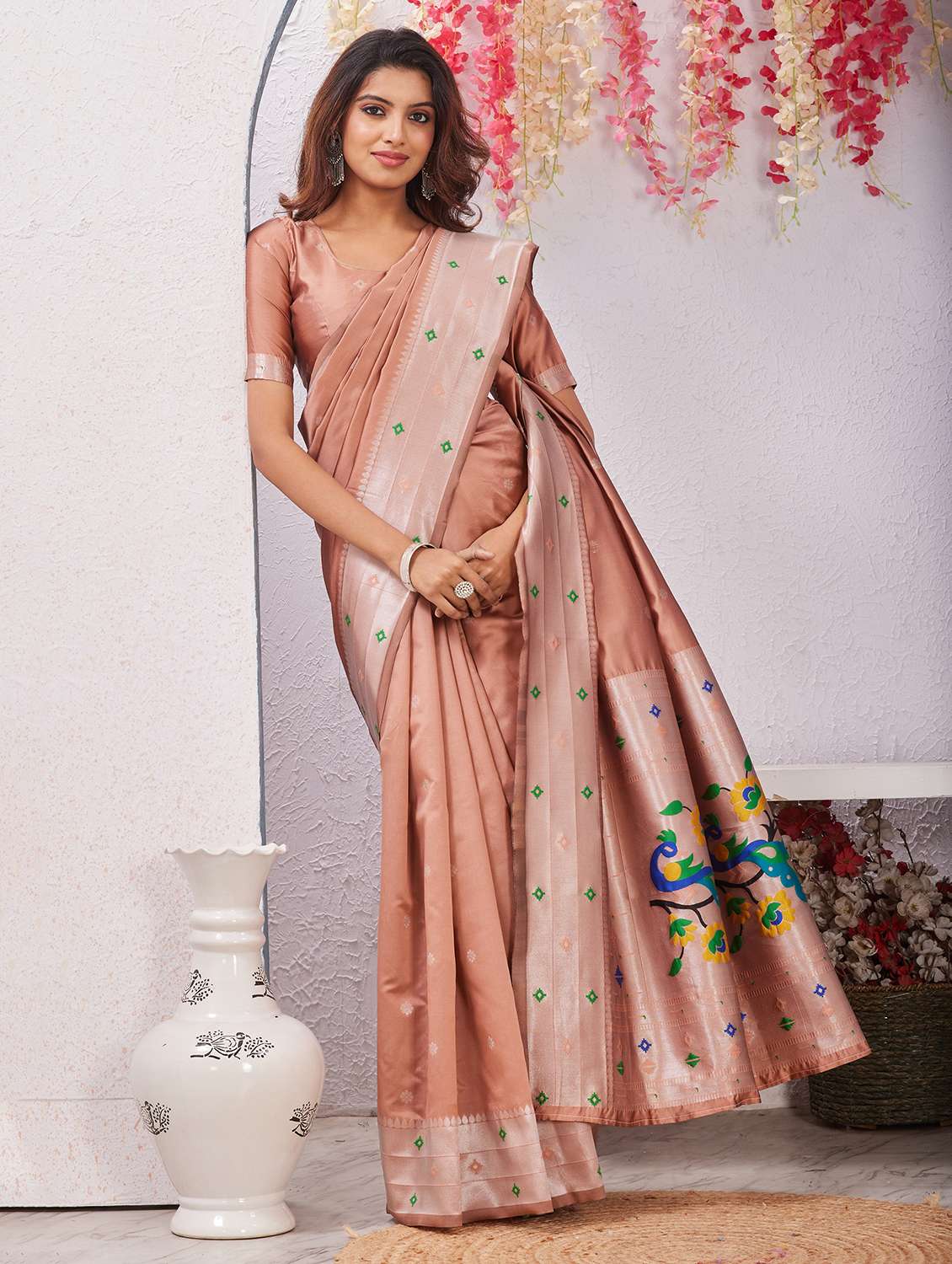 women self design paithani saree with blouse - 22590255 -  Standard Image - 4
