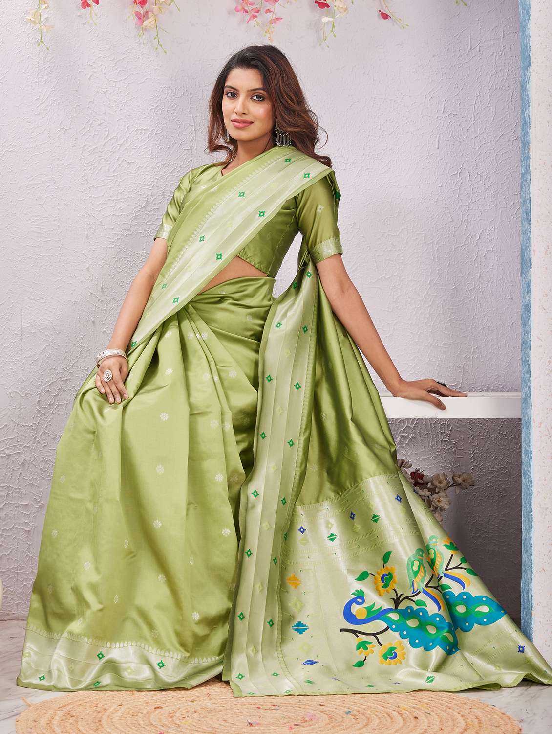 women self design paithani saree with blouse - 22590258 -  Standard Image - 4