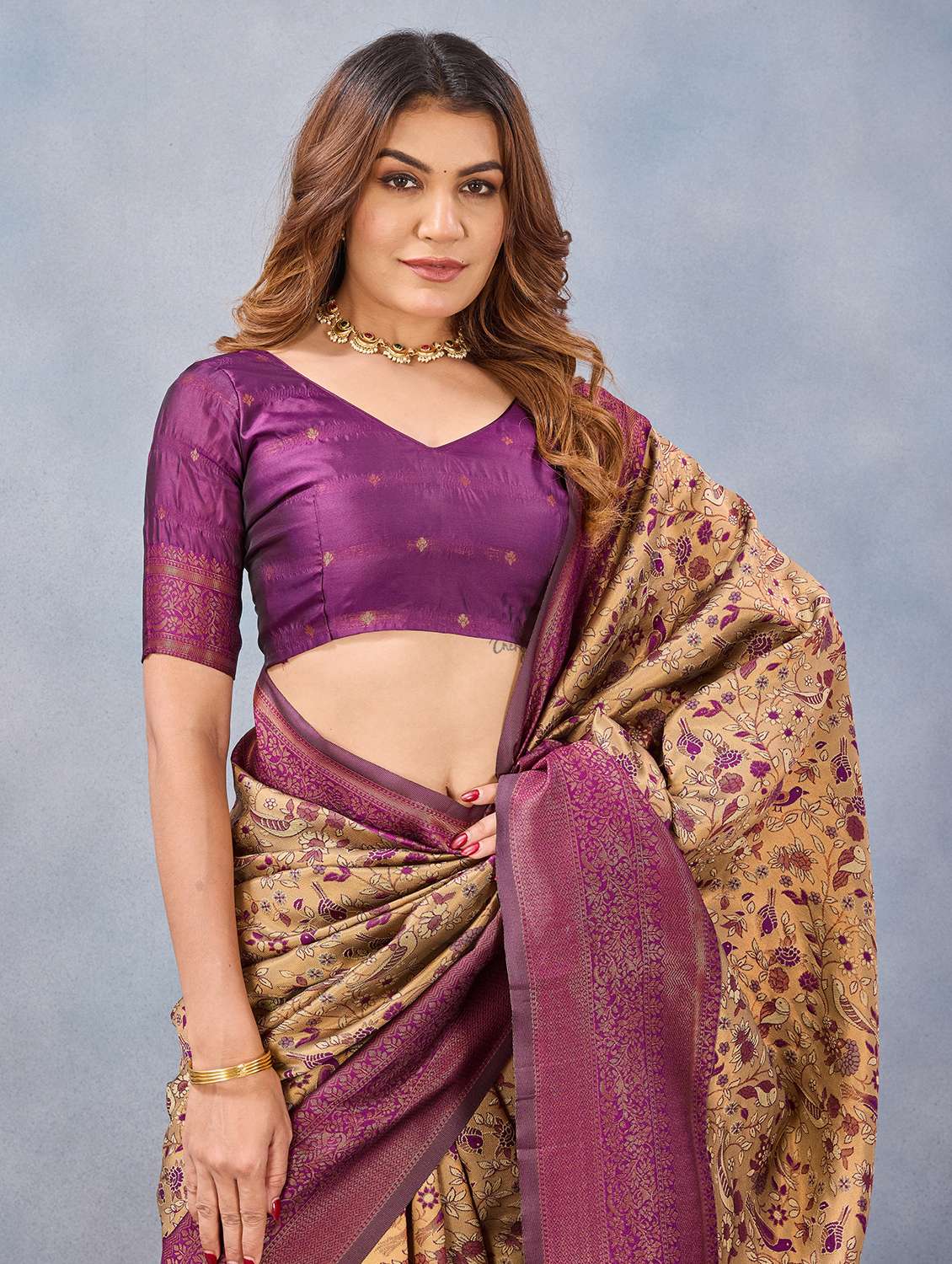 women self design banarasi saree with blouse - 22590296 -  Standard Image - 1