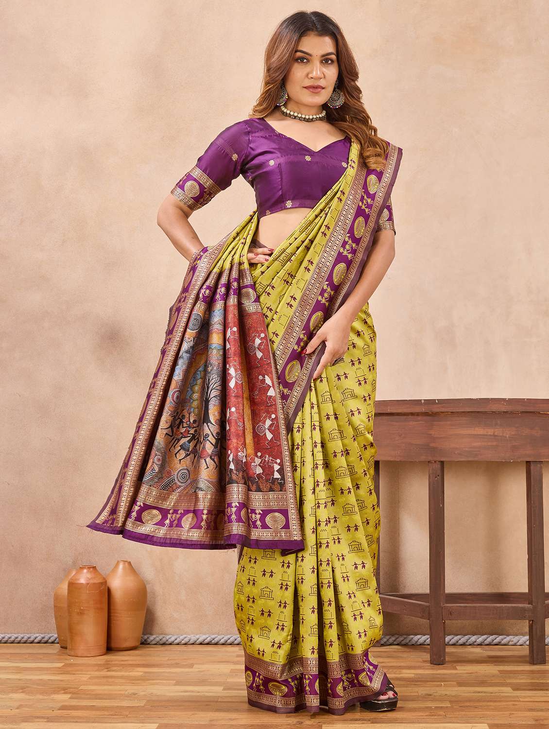 women self design bordered saree with blouse - 22590315 -  Standard Image - 4