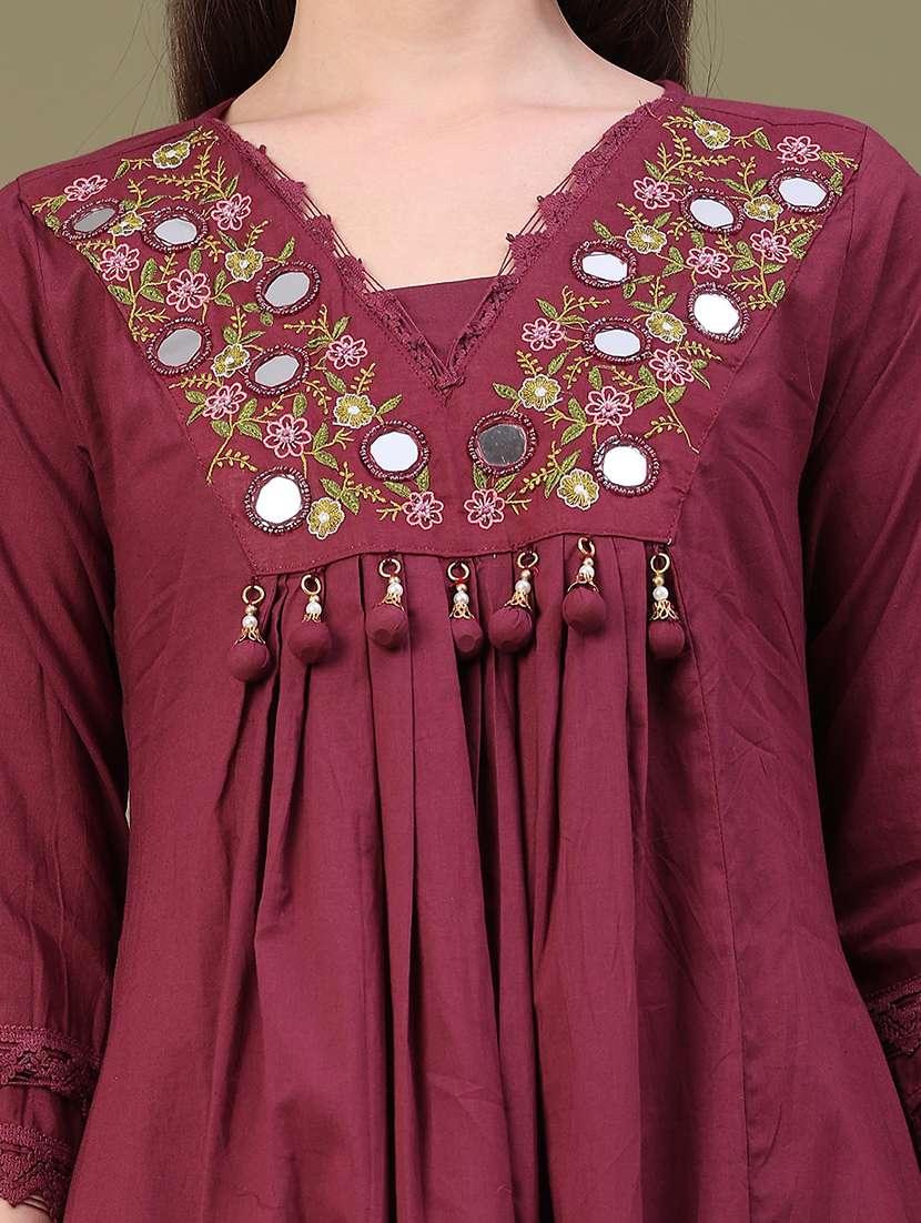 Women Embroidered Three Quarter Sleeve Kurta Pant With Dupatta Set - 22590622 -  Standard Image - 4