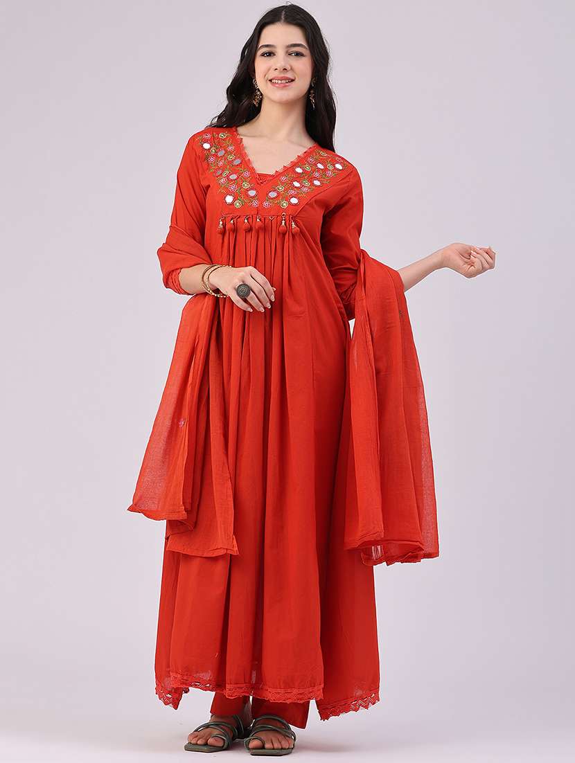 Women Embroidered Three Quarter Sleeve Kurta Pant With Dupatta Set - 22590627 -  Standard Image - 1