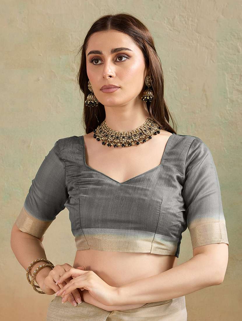 Women Floral Printed Saree With Blouse - 22592432 -  Standard Image - 4