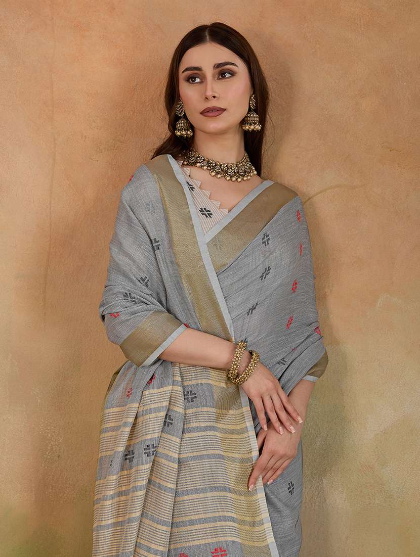 women self design handloom saree with blouse - 22592452 -  Standard Image - 1