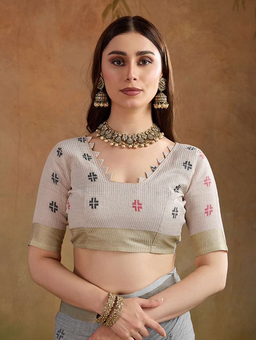 women self design handloom saree with blouse - 22592452 -  Standard Image - 4