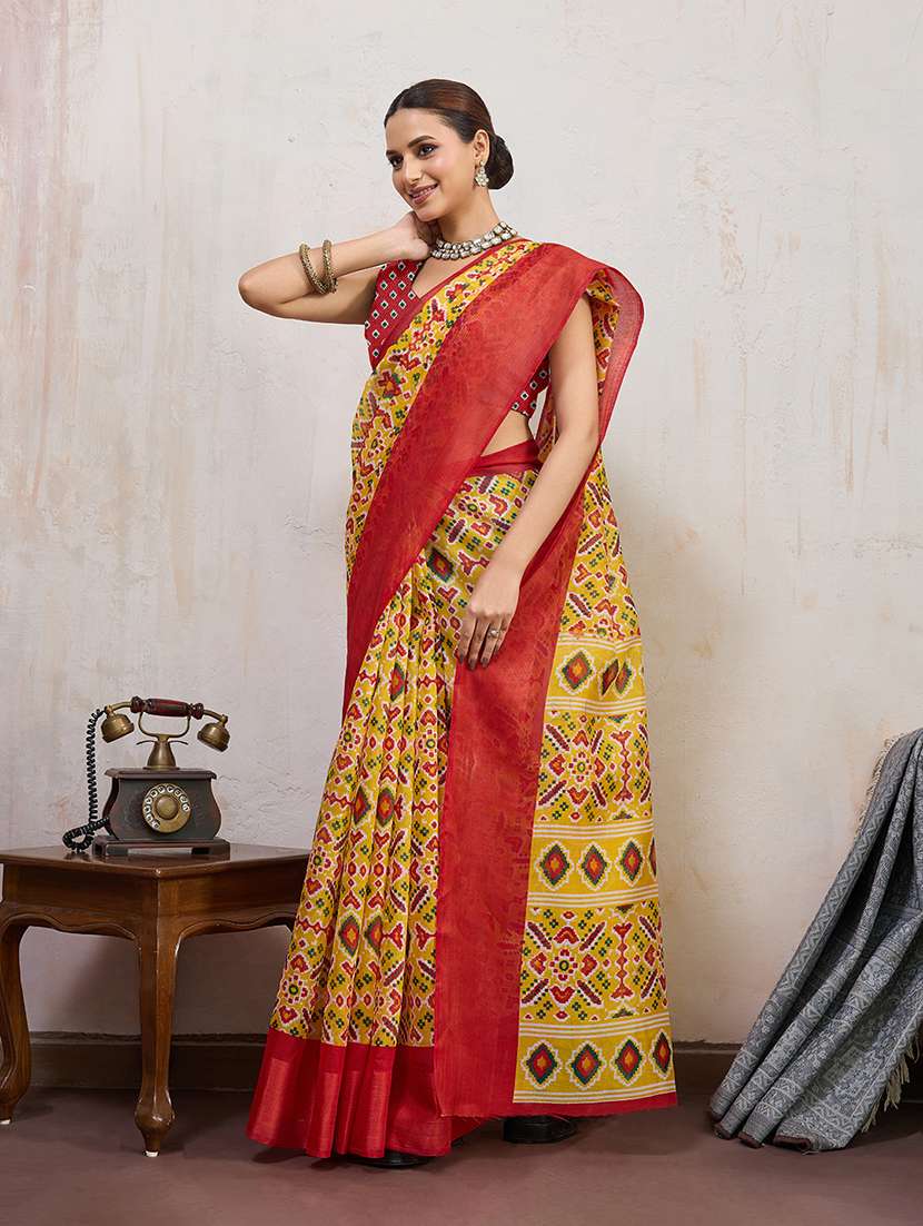 women printed patola saree with blouse - 22592572 -  Standard Image - 4