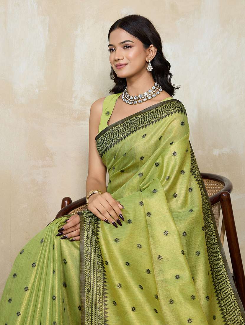 Women Self Design Bordered Saree With Blouse - 22592669 -  Standard Image - 1