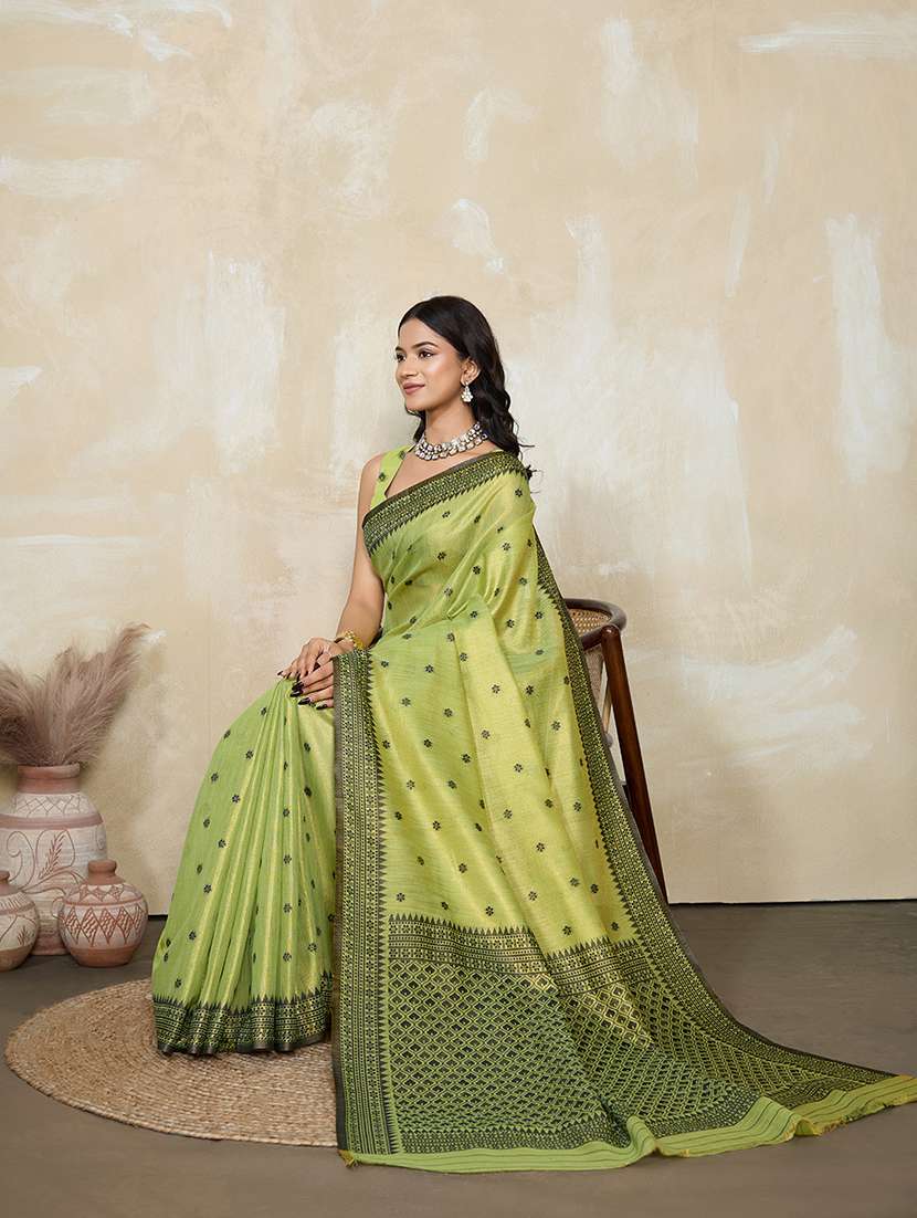 Women Self Design Bordered Saree With Blouse - 22592669 -  Standard Image - 4