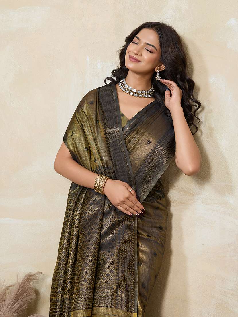 women self design bordered saree with blouse - 22592671 -  Standard Image - 1