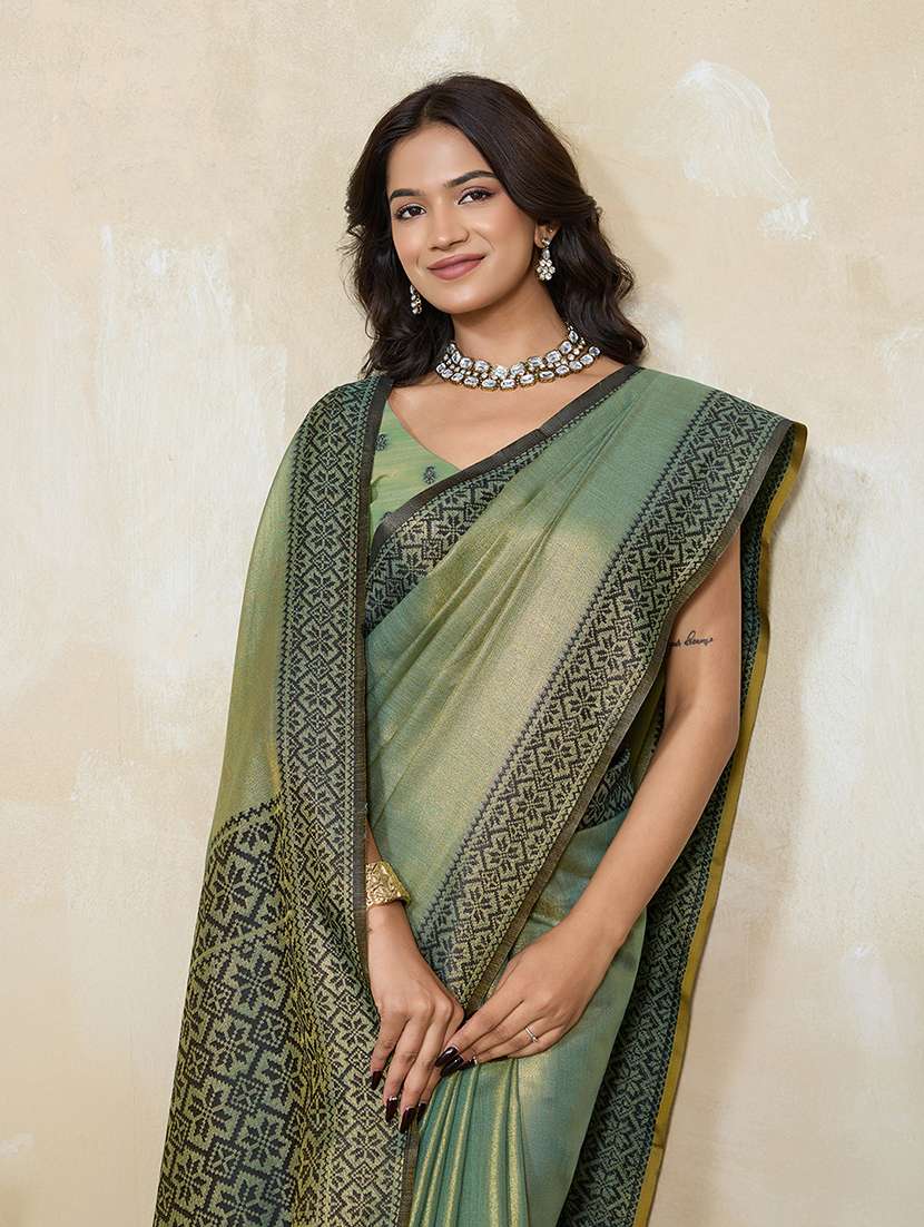 women solid with bordered saree with blouse - 22592675 -  Standard Image - 1