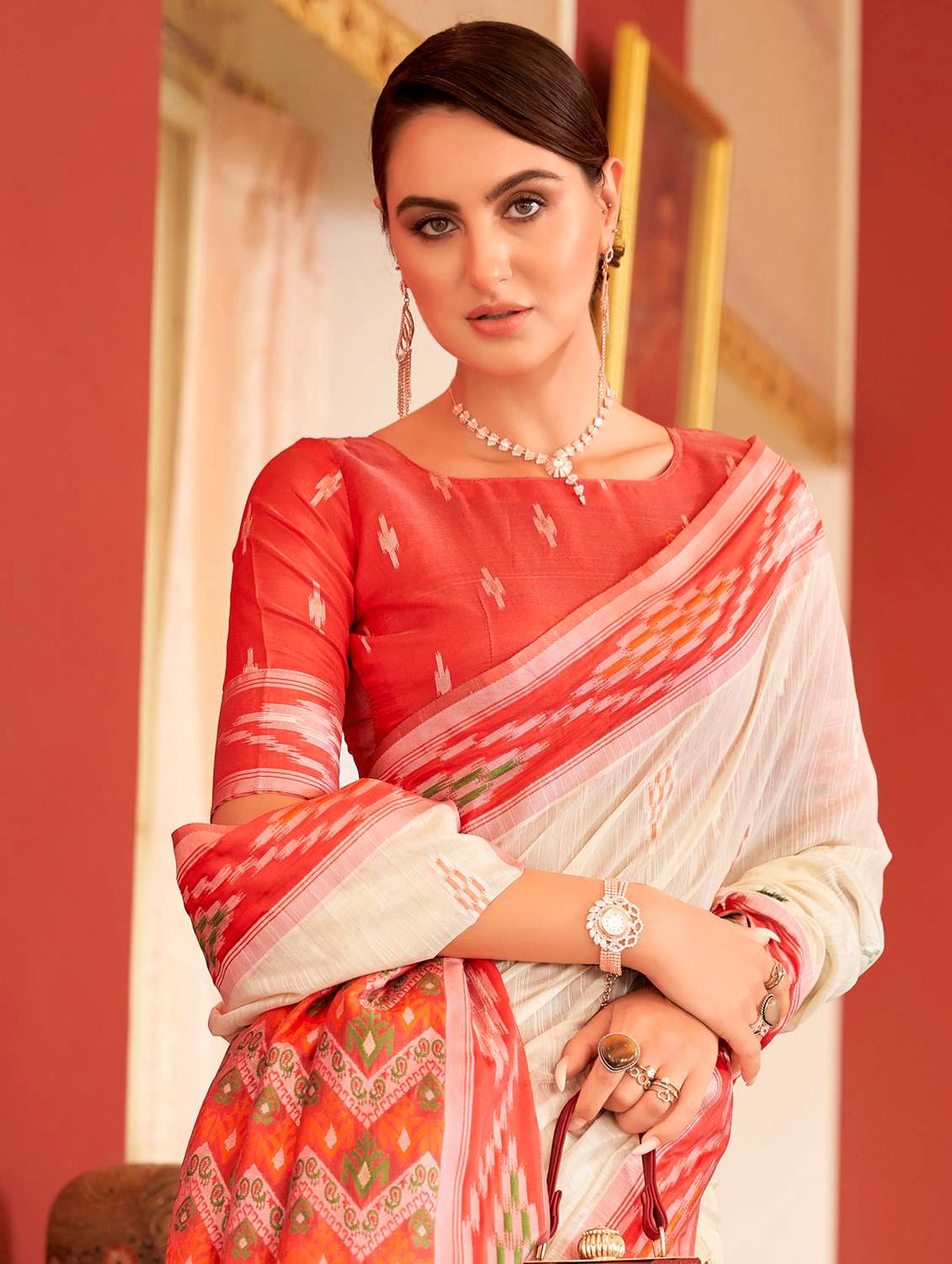 women self design handloom saree with blouse - 22592687 -  Standard Image - 1