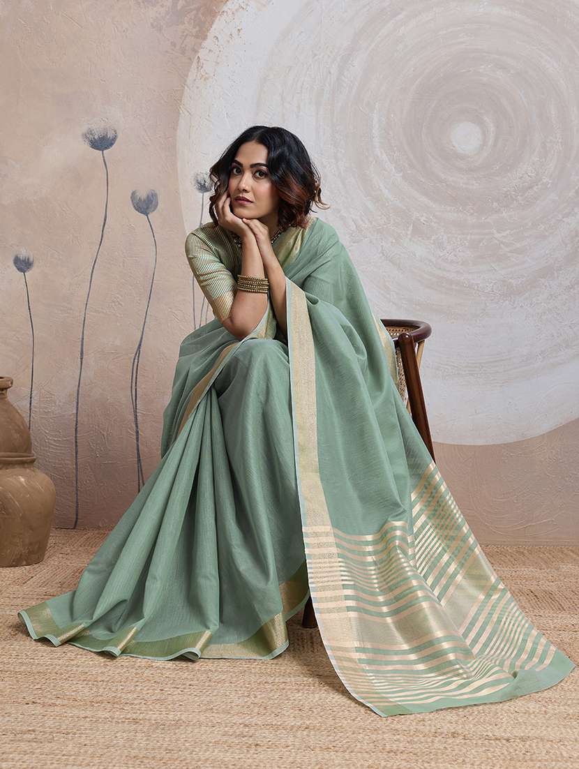 Women Solid With Bordered Saree With Blouse - 22592883 -  Standard Image - 4