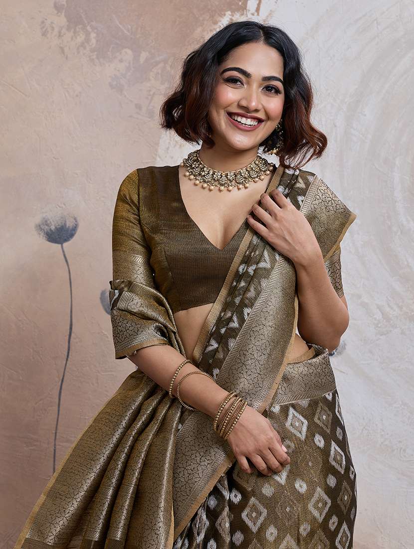 Women Self Design Patola Saree With Blouse - 22592896 -  Standard Image - 1