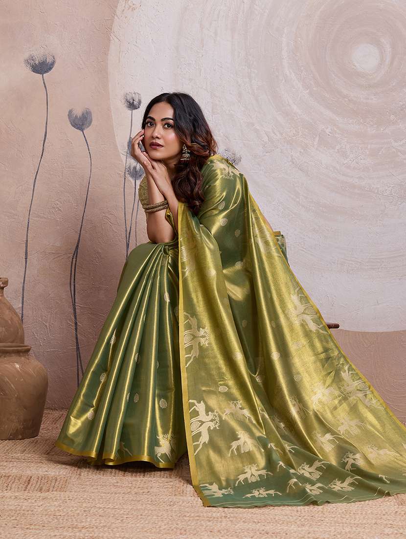 Women Self Design Banarasi Saree With Blouse - 22592915 -  Standard Image - 4