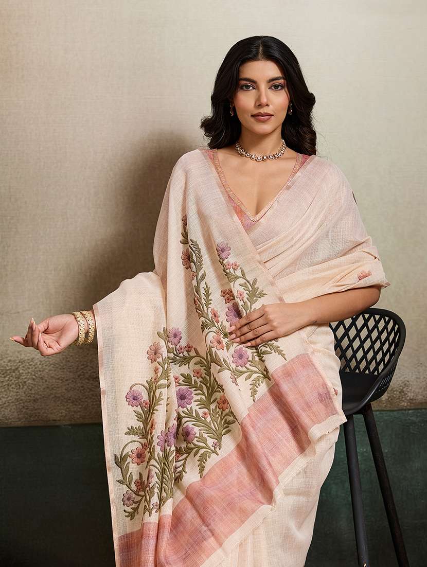 women printed casual wear saree with blouse - 22592931 -  Standard Image - 1