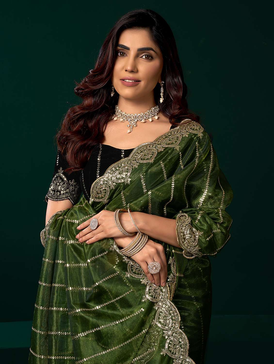 Women Solid With Work Embroidered Saree With Blouse - 22593046 -  Standard Image - 1