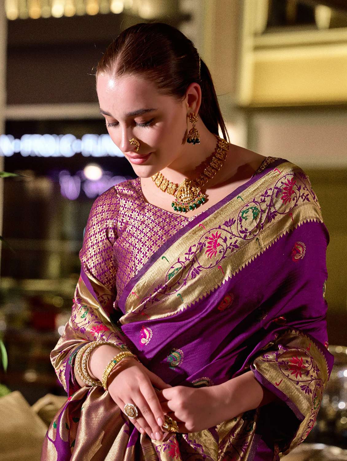 women self design paithani saree with blouse - 22593066 -  Standard Image - 1