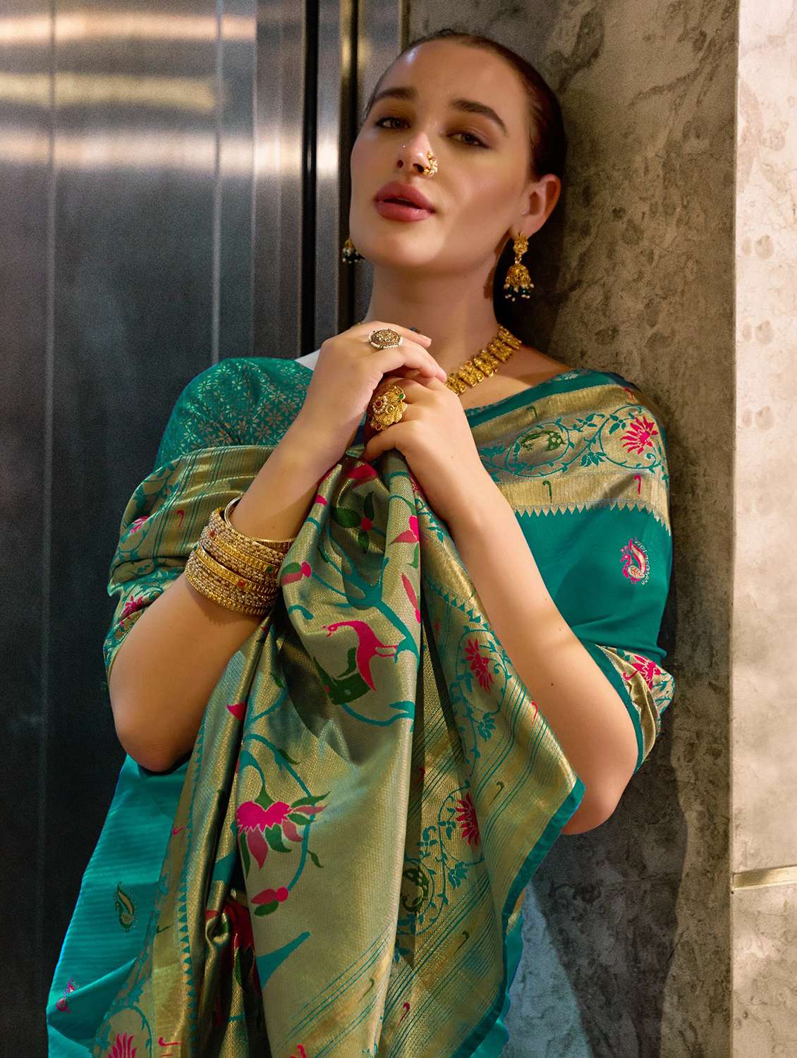 women self design paithani saree with blouse - 22593072 -  Standard Image - 1
